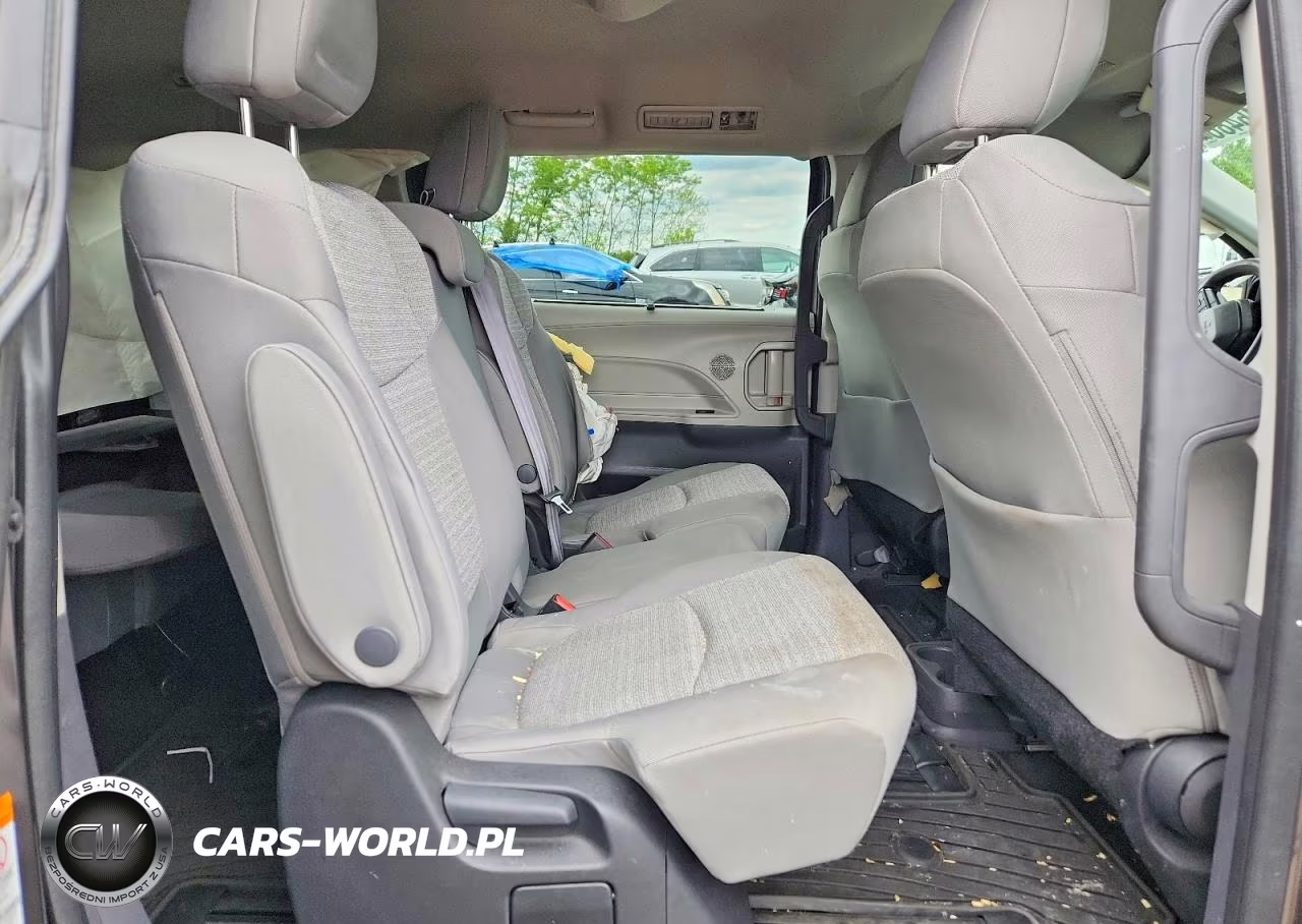 2022 Toyota Sienna Le VIN:5TDKSKFC1NS055321 - 11