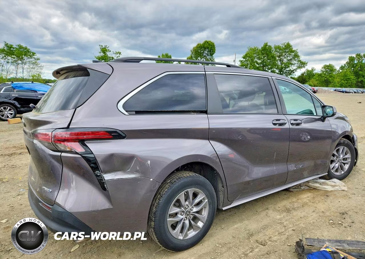 2022 Toyota Sienna Le VIN:5TDKSKFC1NS055321 - 3