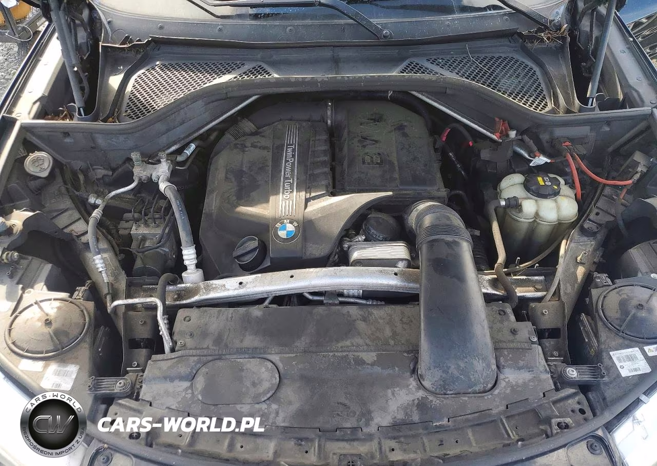 2018 BMW X5 xDrive35I VIN:5UXKR0C52J0X99477 - 12