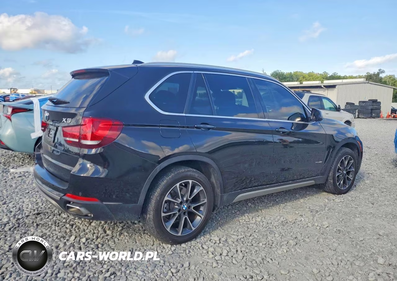2018 BMW X5 xDrive35I VIN:5UXKR0C52J0X99477 - 3