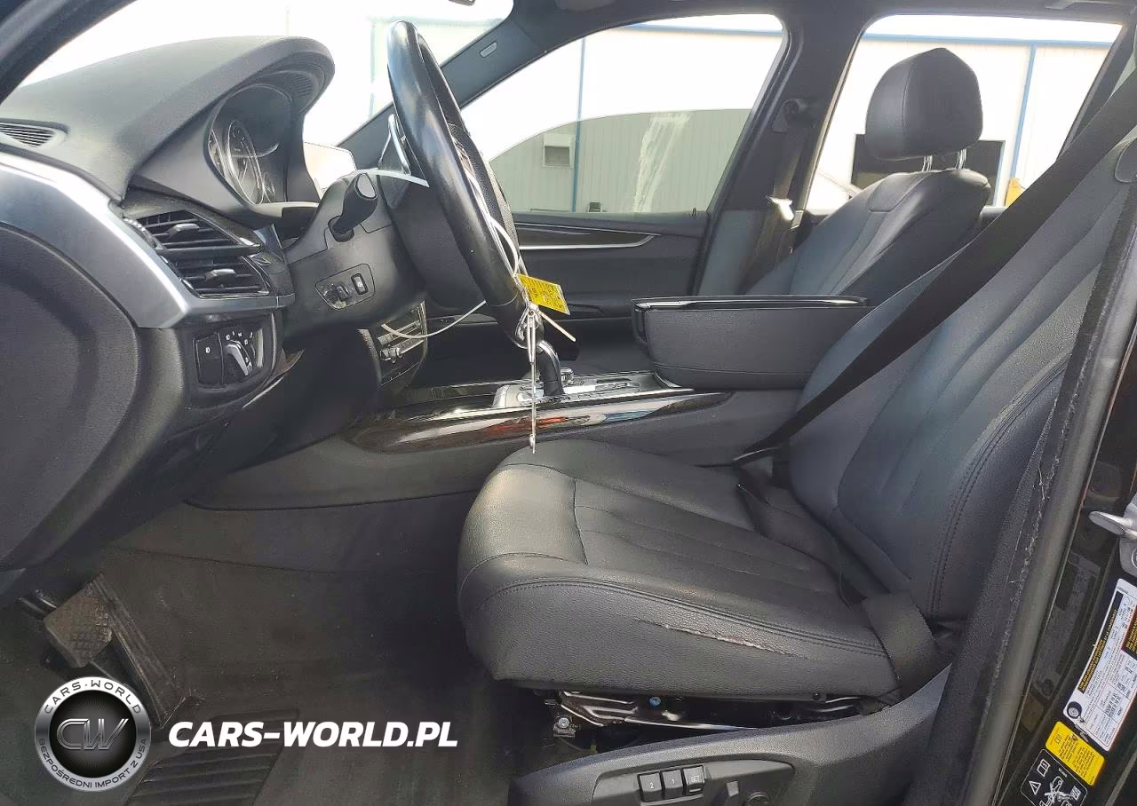 2018 BMW X5 xDrive35I VIN:5UXKR0C52J0X99477 - 7