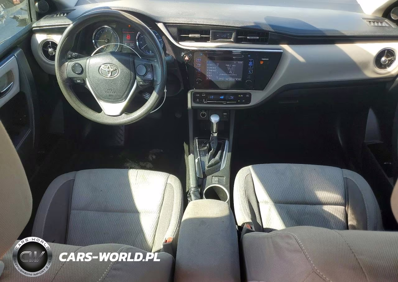 2017 Toyota Corolla Le VIN:5YFBURHE3HP727152 - 8