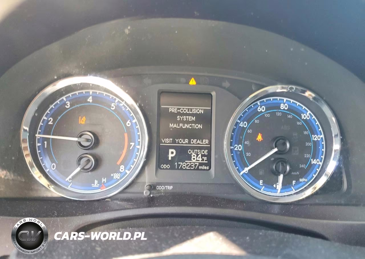 2017 Toyota Corolla Le VIN:5YFBURHE3HP727152 - 9