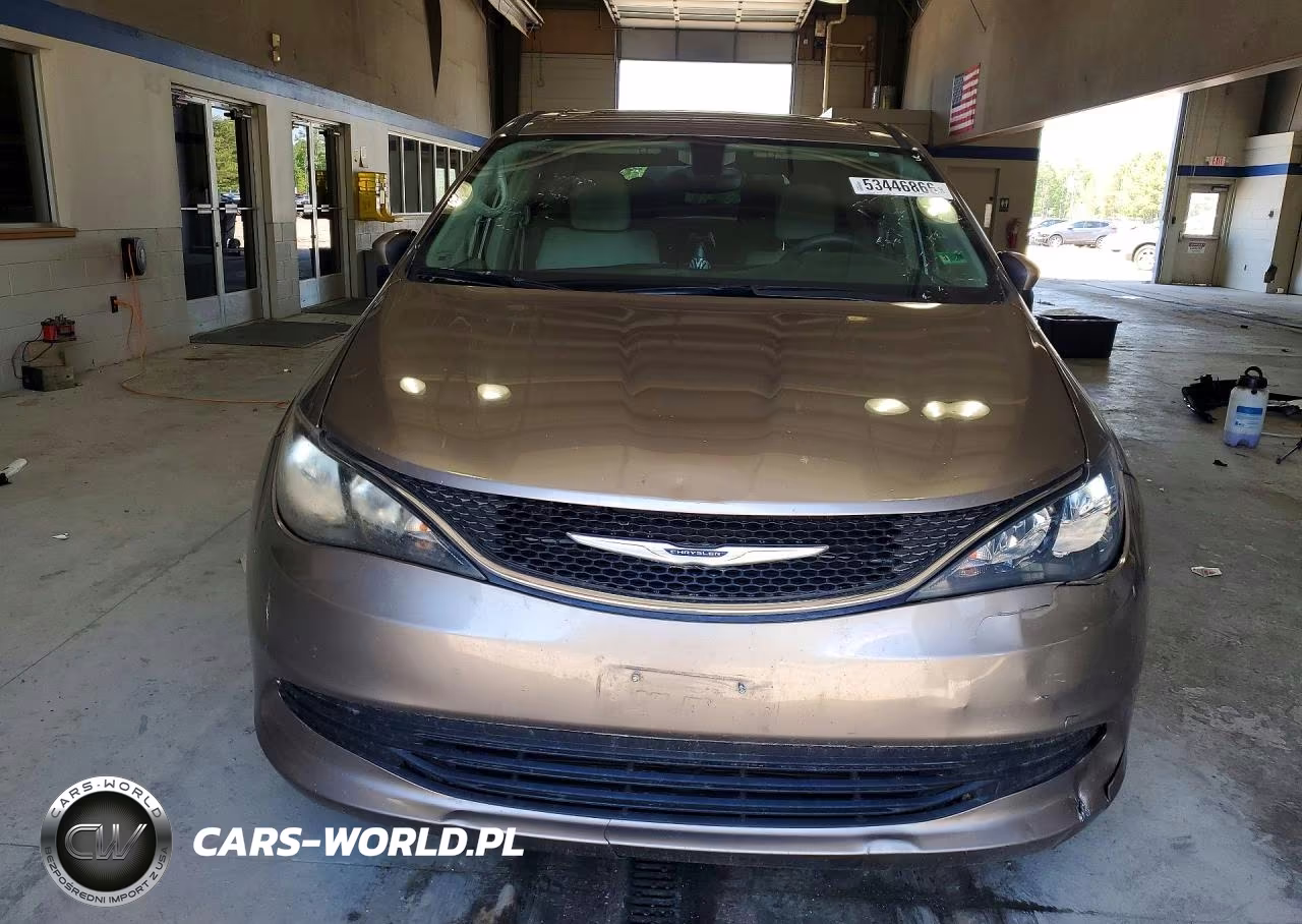 2017 Chrysler Pacifica Lx VIN:2C4RC1CG4HR635771 - 5