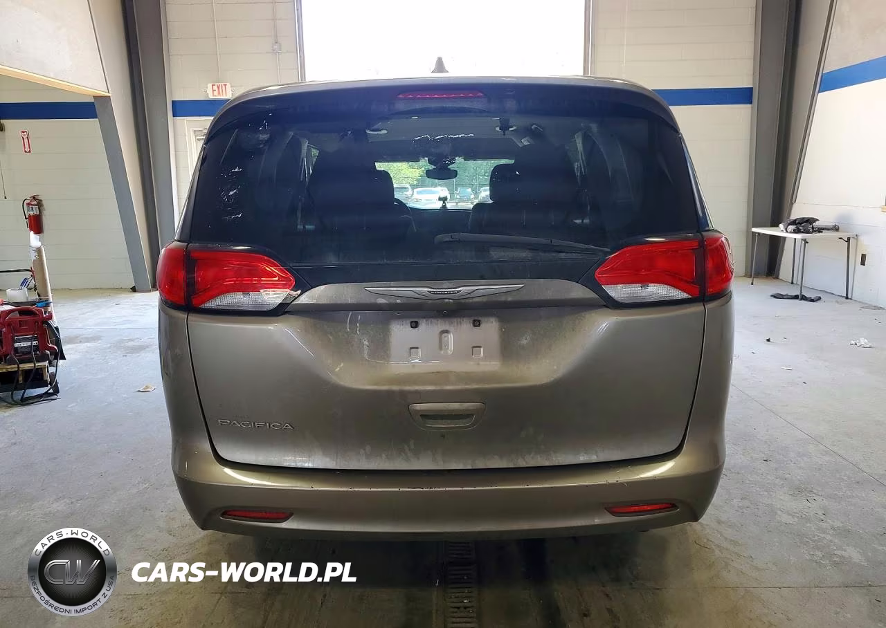 2017 Chrysler Pacifica Lx VIN:2C4RC1CG4HR635771 - 6