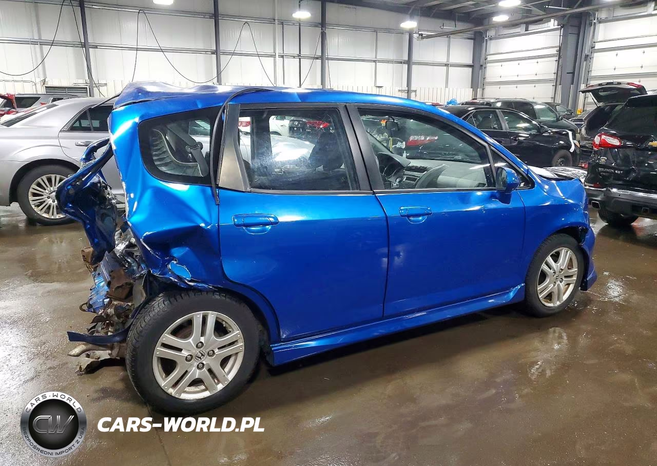 2008 Honda Fit Sport VIN:JHMGD386X8S024057 - 3