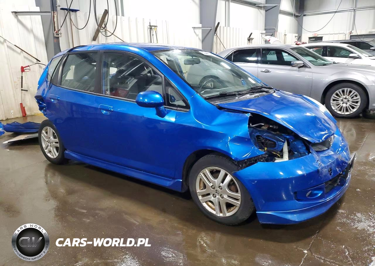 2008 Honda Fit Sport VIN:JHMGD386X8S024057 - 4