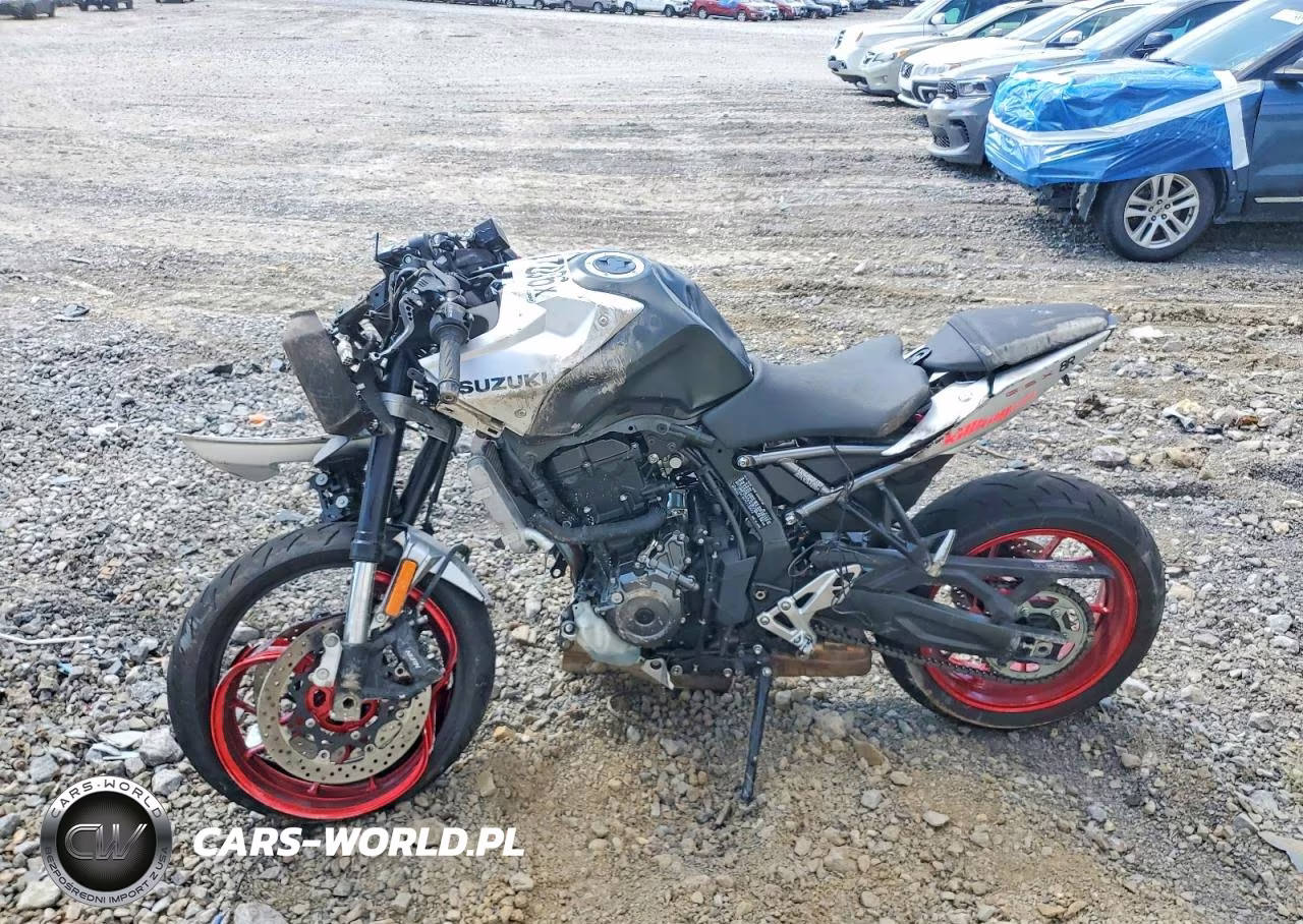 2024 Suzuki Gsx800 F VIN:JS1EM13B7R7100592 - 3