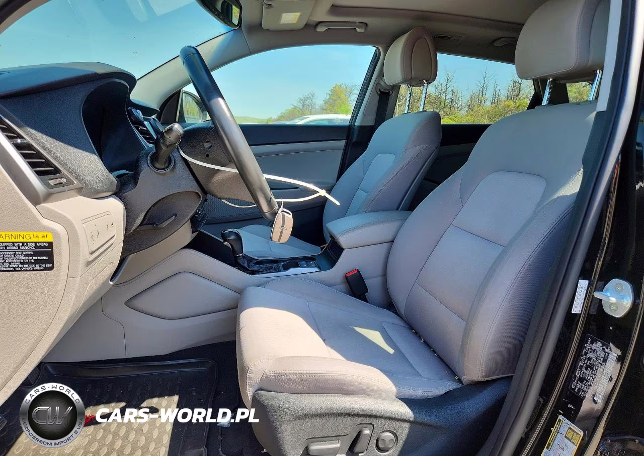2018 Hyundai Tucson Value VIN:KM8J3CA2XJU796615 - 7