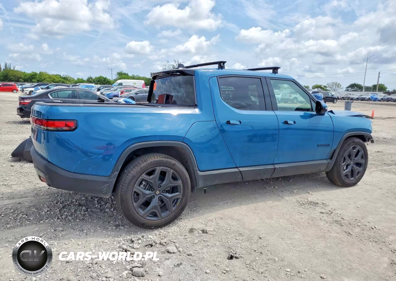 2025 Rivian R1T Adventure VIN:7FCTGBAA9SN038225 - 3