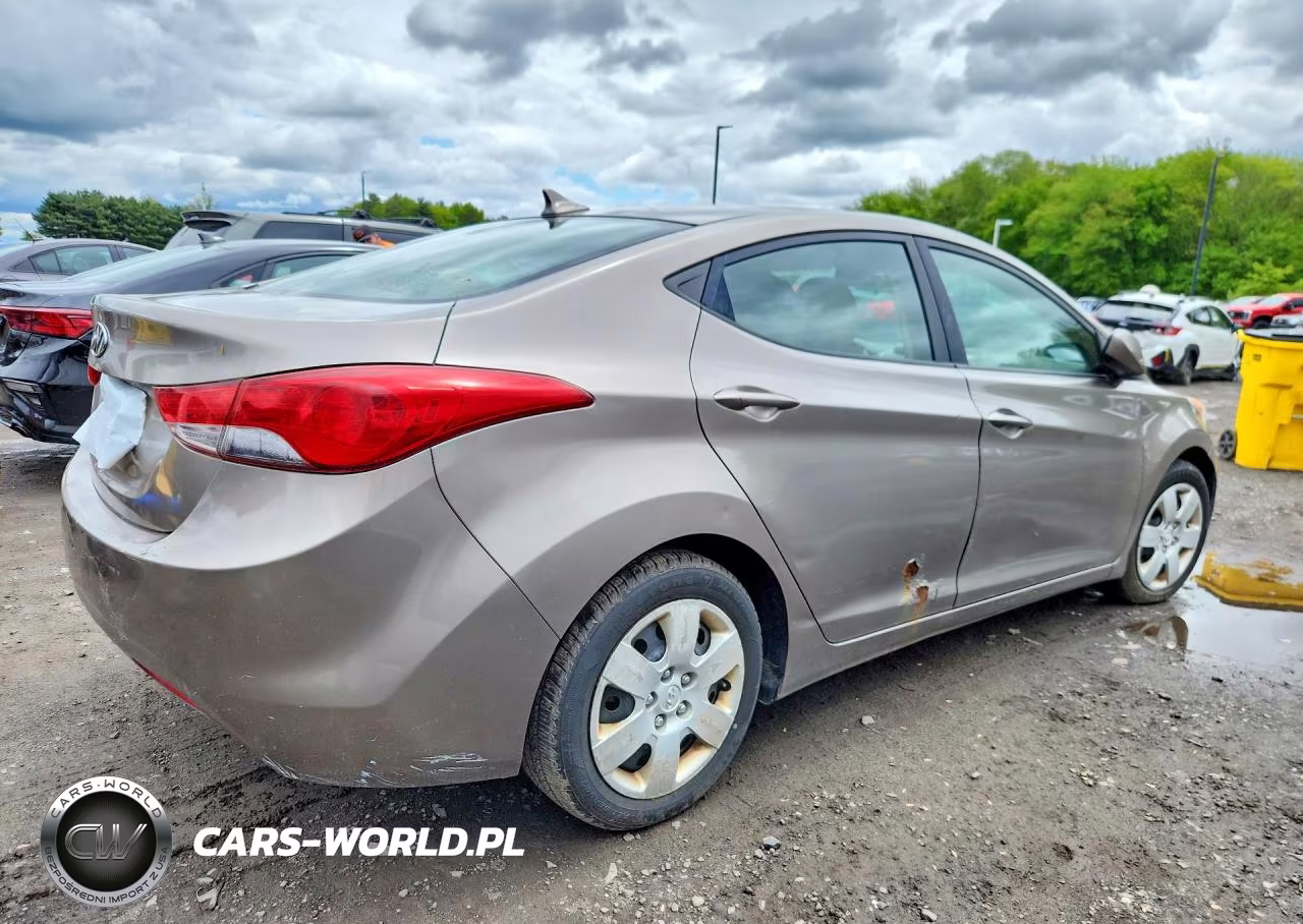 2011 Hyundai Elantra Gls VIN:5NPDH4AE8BH039808 - 3