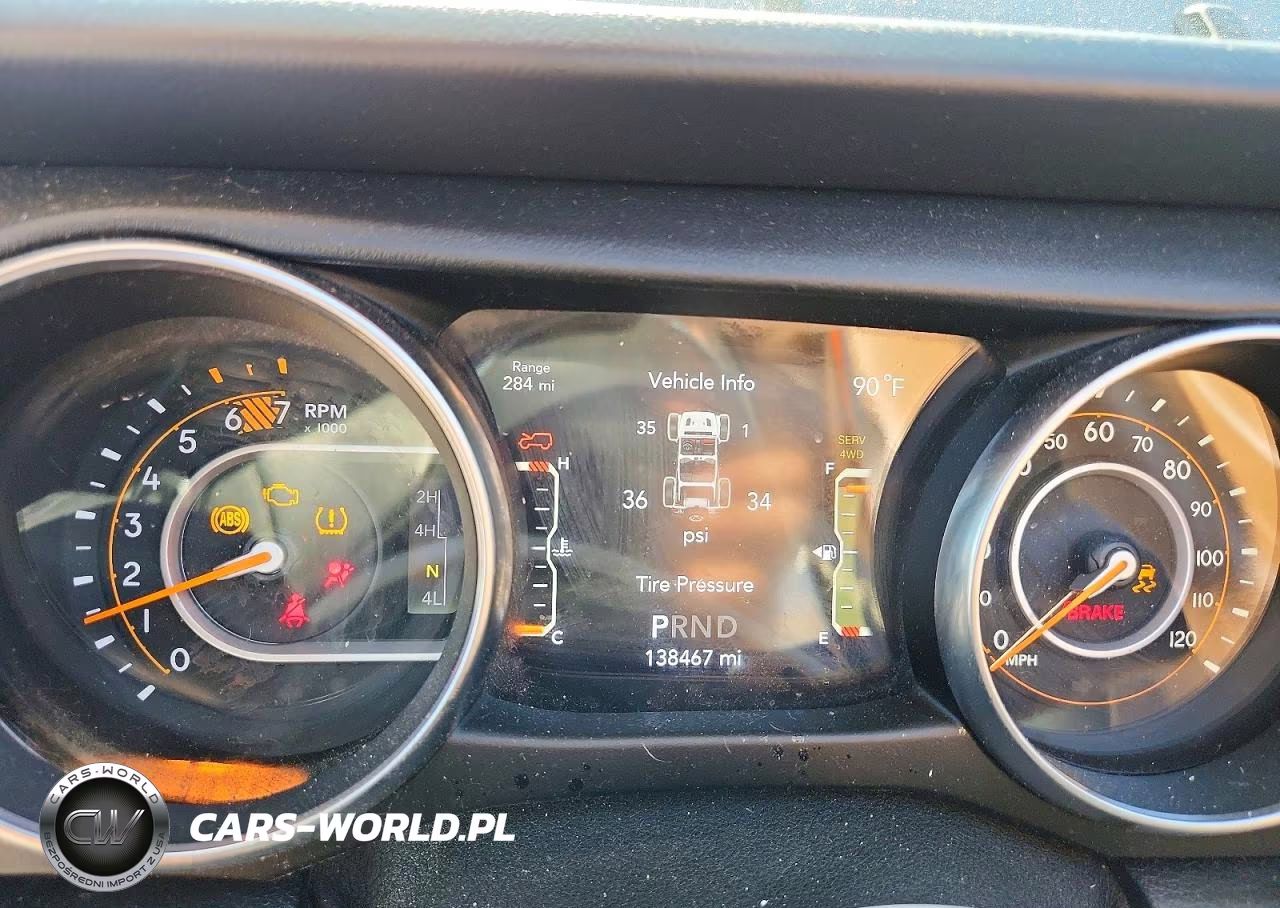 2020 Jeep Wrangler Unlimited Sahara VIN:1C4HJXEN6LW193673 - 9