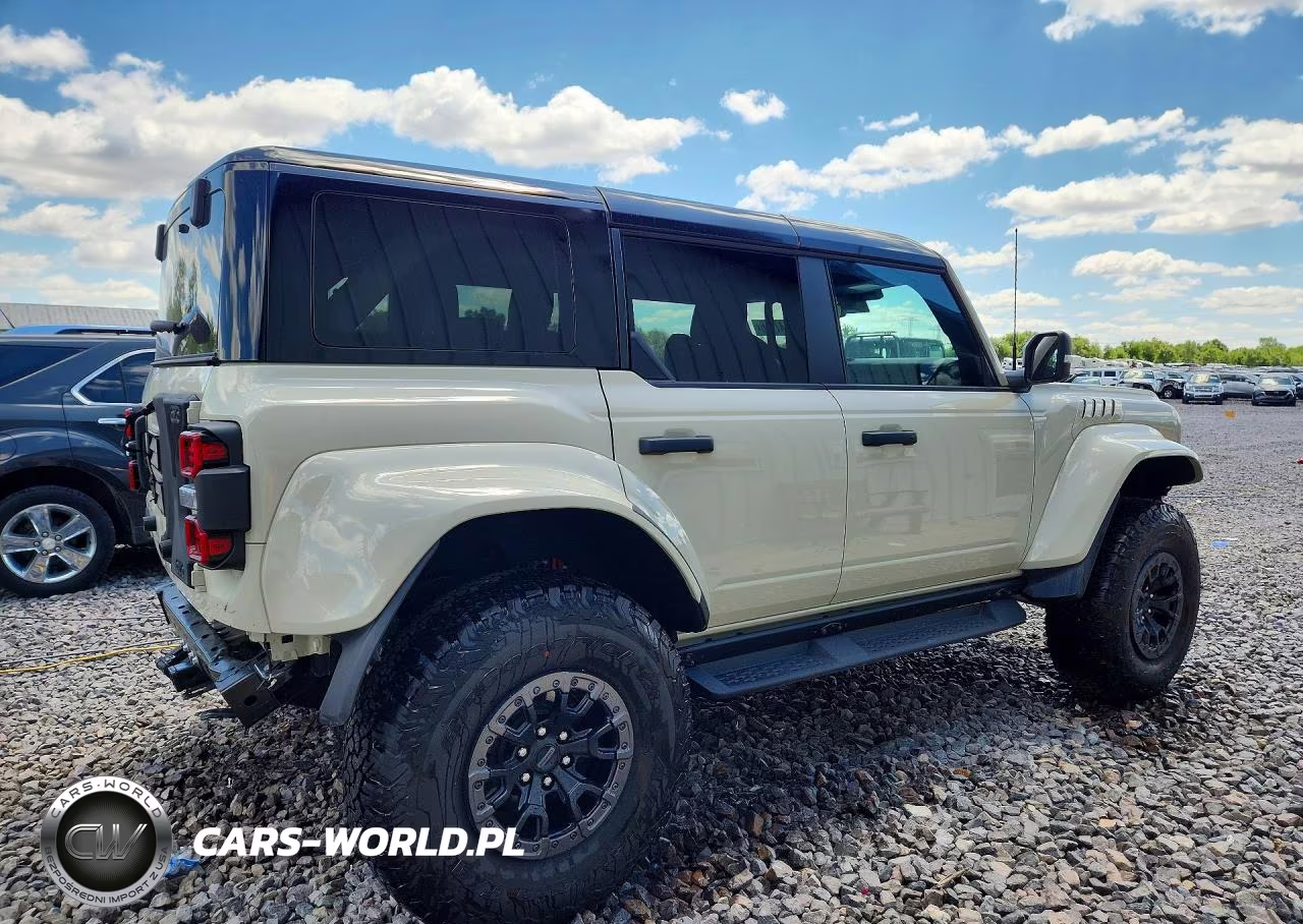 2025 Ford Bronco Raptor VIN:1FMEE0RR6SLB31150 - 3