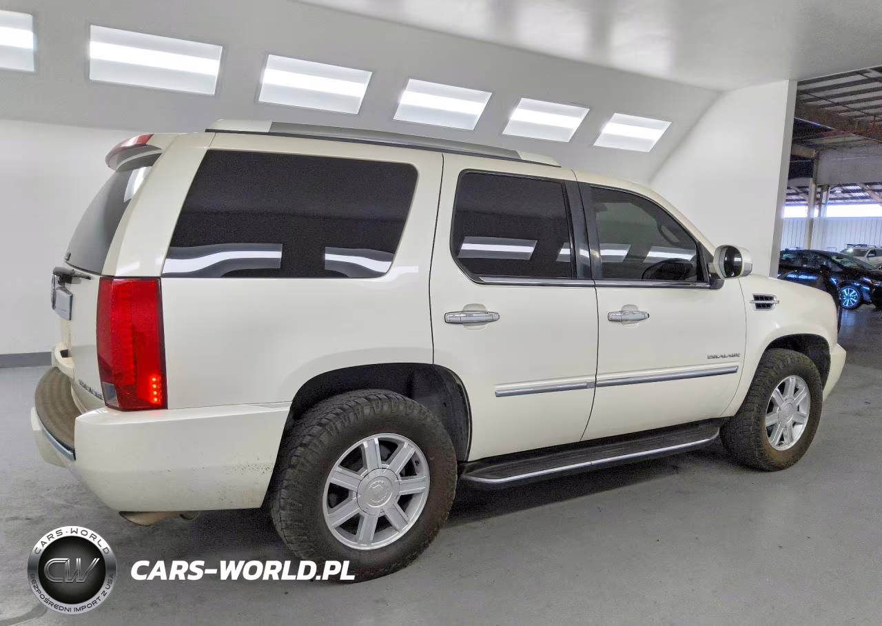 2013 Cadillac Escalade VIN:1GYS3AEF9DR331318 - 3