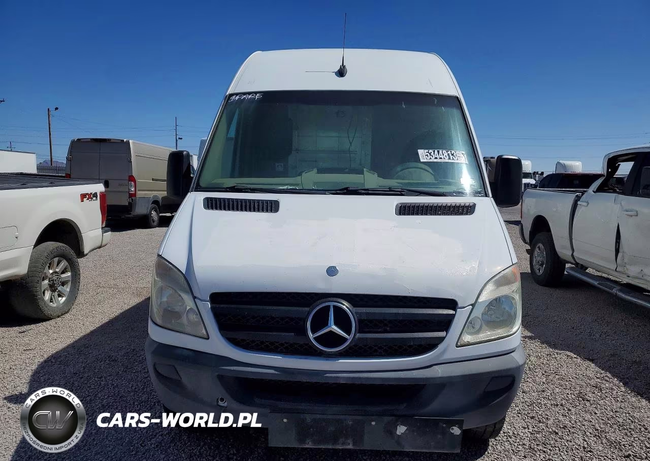 2011 Mercedes Benz Sprinter 2500 Delivery Van VIN:WD3PE8CB9B5606408 - 5