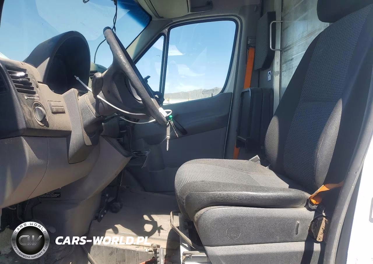2011 Mercedes Benz Sprinter 2500 Delivery Van VIN:WD3PE8CB9B5606408 - 7