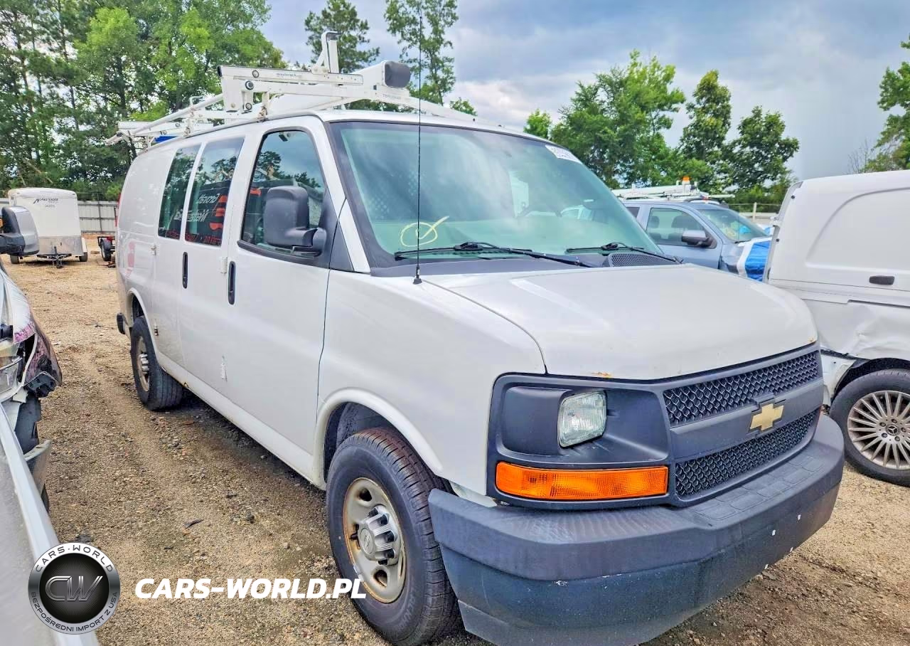 2017 Chevrolet Express G2500 VIN:1GCWGAFF9H1244923 - 4