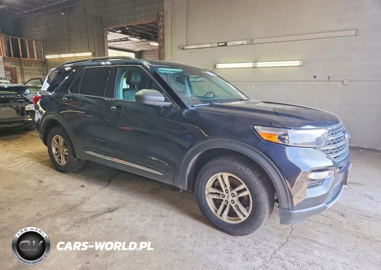 2022 Ford Explorer Xlt VIN:1FMSK8DH4NGA99563 - 4