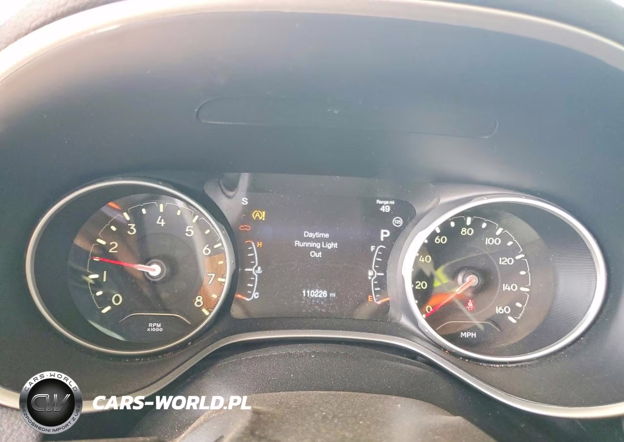 2018 Jeep Compass Latitude VIN:3C4NJCBB2JT368610 - 9