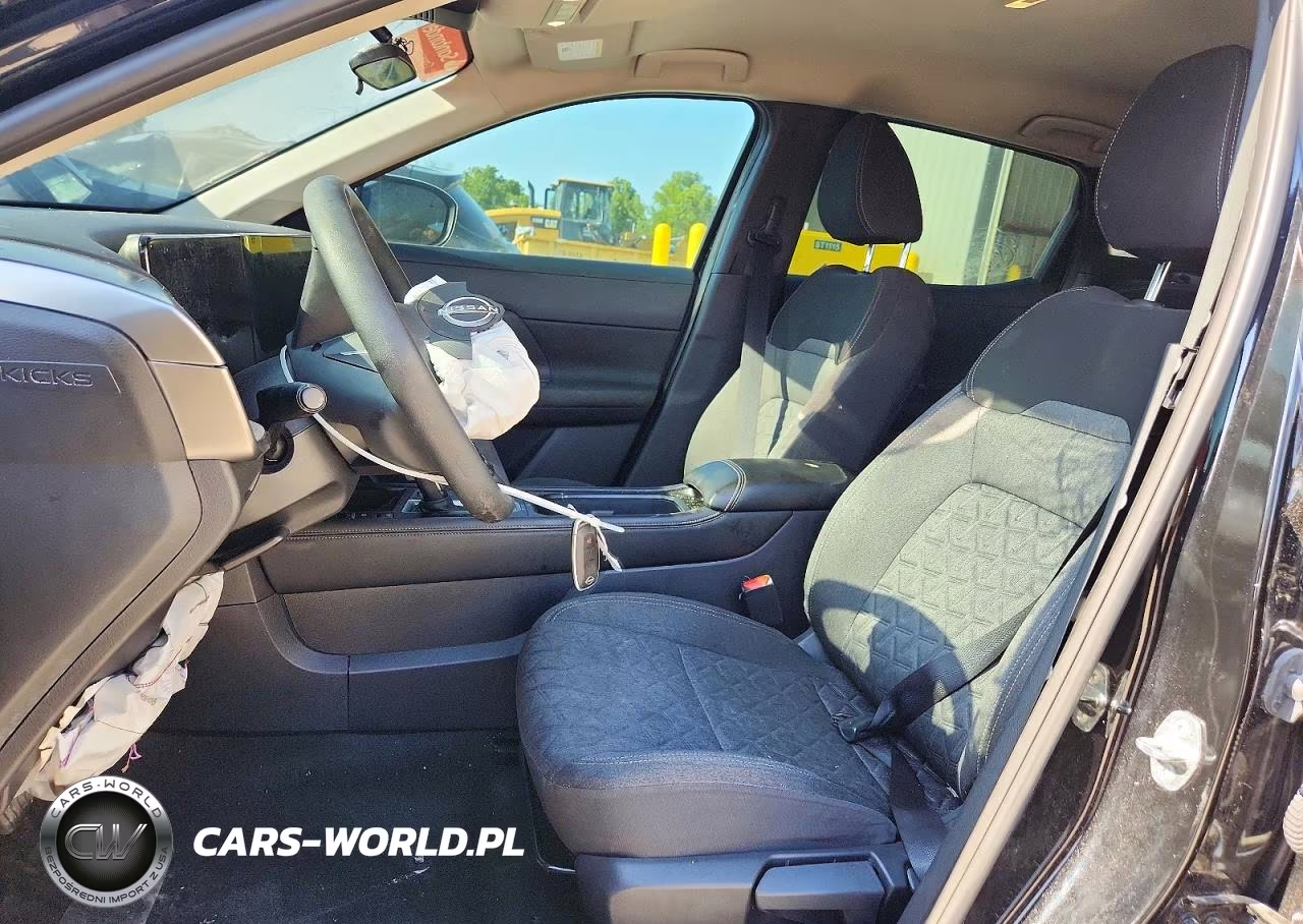 2025 Nissan Kicks Sv VIN:3N8AP6CB6SL404298 - 7