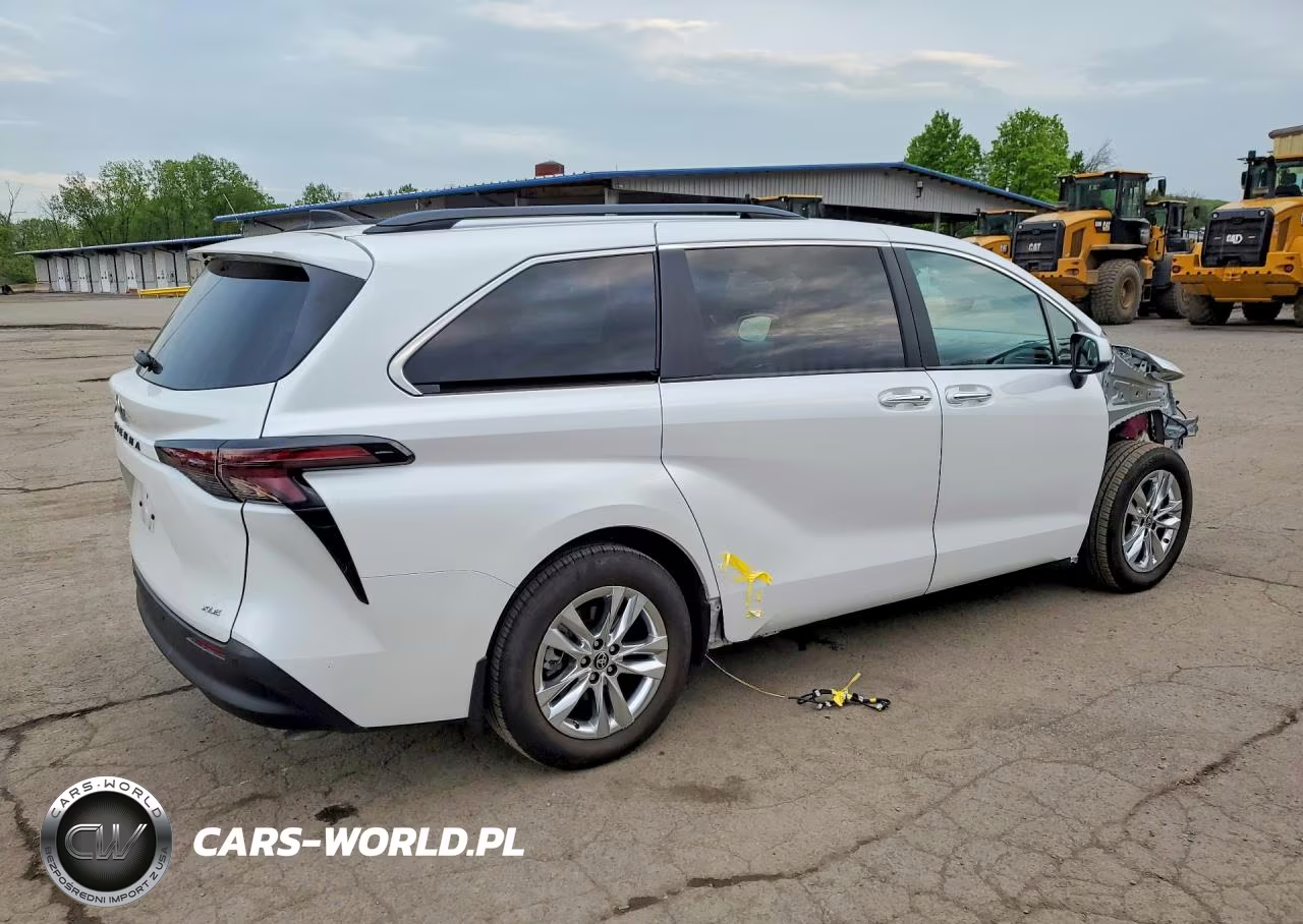 2025 Toyota Sienna Xle 7-Passenger VIN:5TDJSKFC5SS190194 - 3