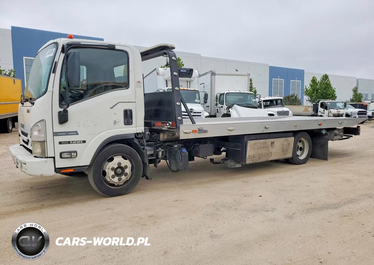 2017 Isuzu Nrr