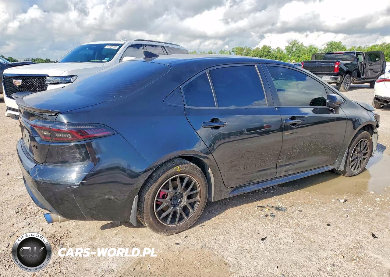 2021 Toyota Corolla Le VIN:JTDEPMAEXMJ167405 - 3