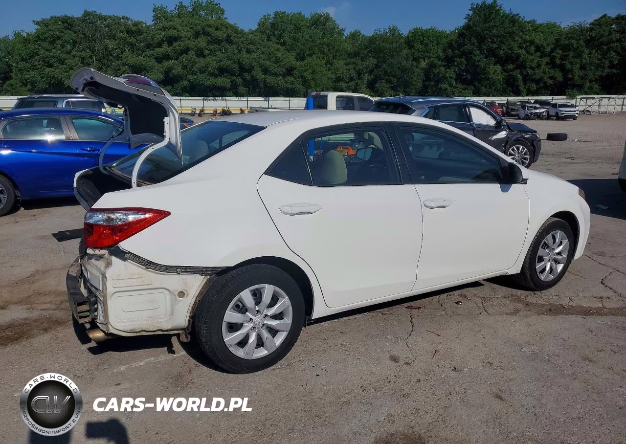 2016 Toyota Corolla Le VIN:5YFBURHE5GP561148 - 3