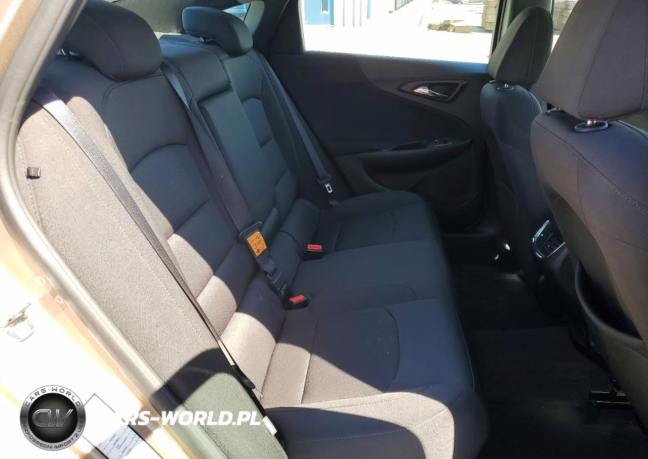 2018 Chevrolet Malibu Lt VIN:1G1ZD5ST2JF229139 - 10