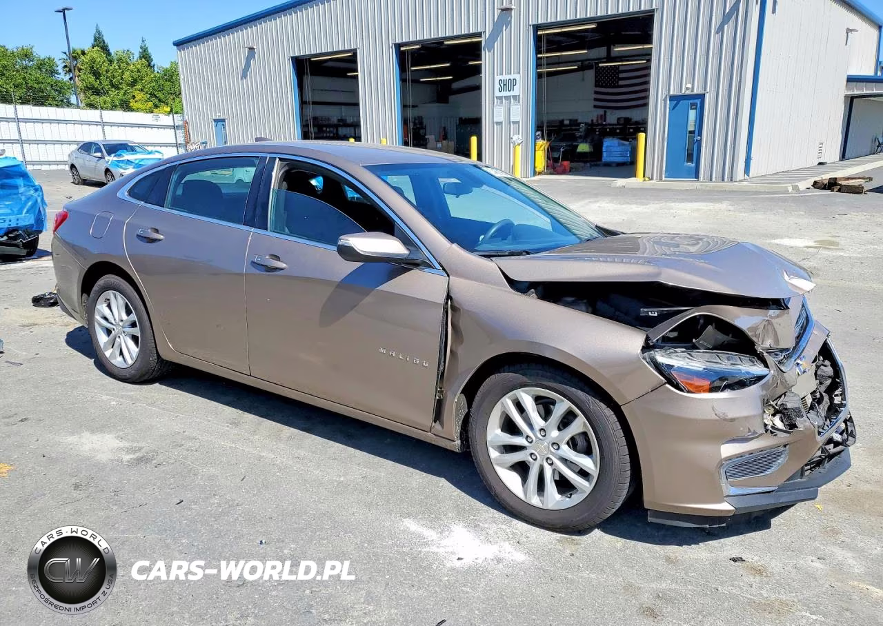 2018 Chevrolet Malibu Lt VIN:1G1ZD5ST2JF229139 - 4