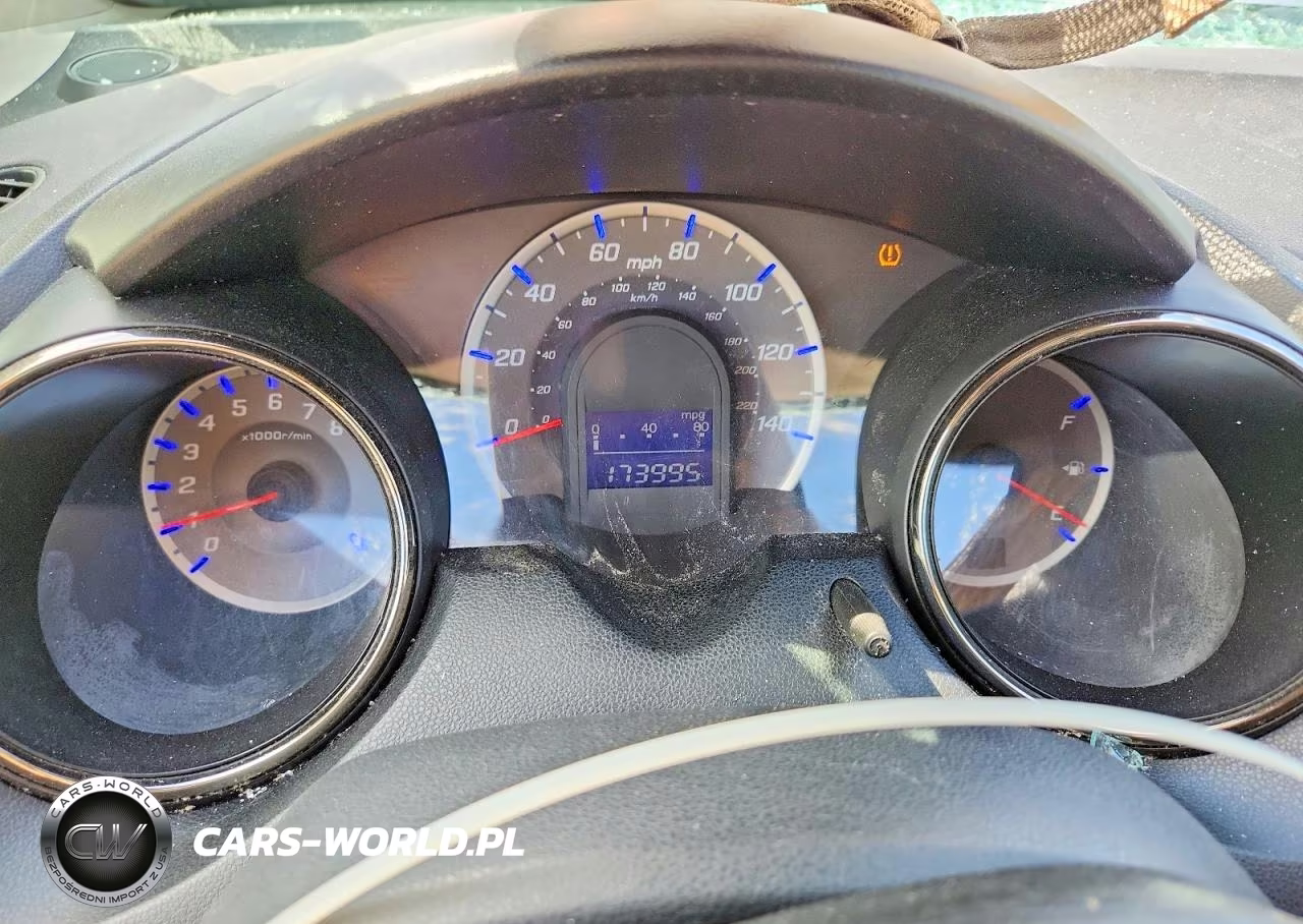 2013 Honda Fit Sport VIN:JHMGE8H59DC029840 - 9