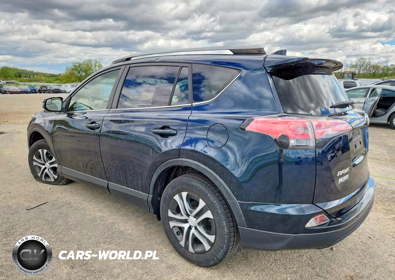2018 Toyota Rav4 Le VIN:JTMBFREV0JJ727683 - 2