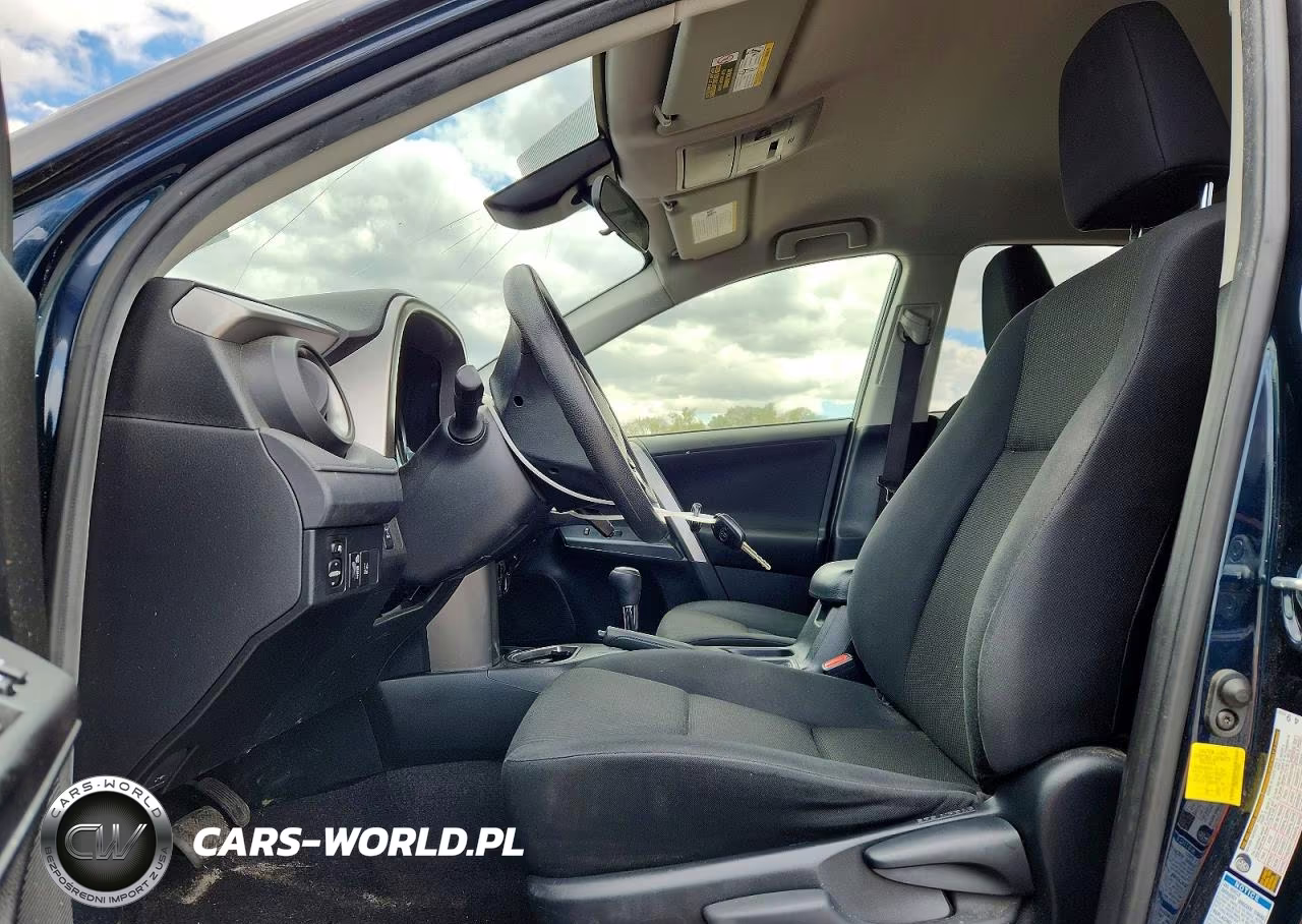 2018 Toyota Rav4 Le VIN:JTMBFREV0JJ727683 - 7