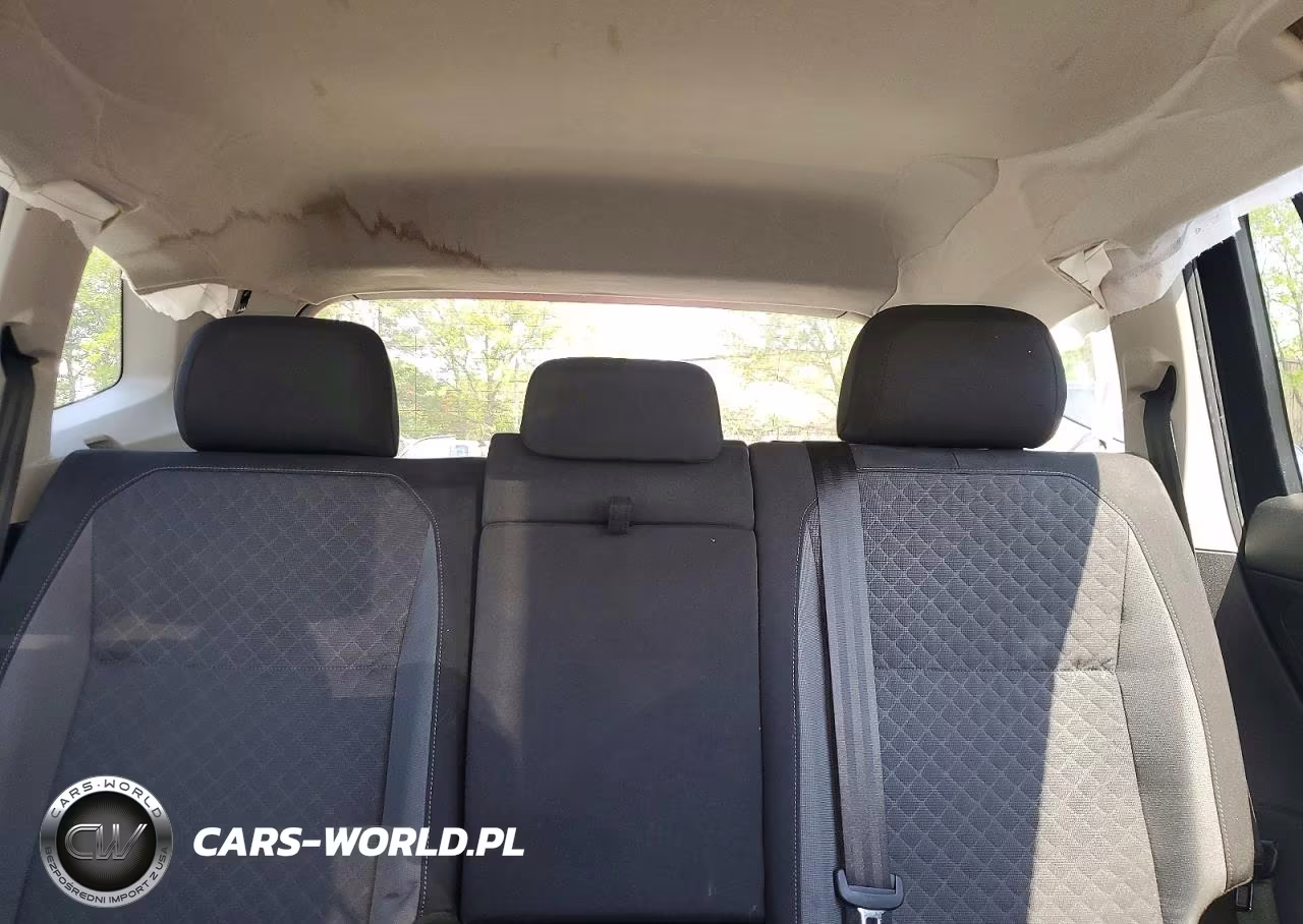 2019 Volkswagen Tiguan S VIN:3VV0B7AX3KM018105 - 10