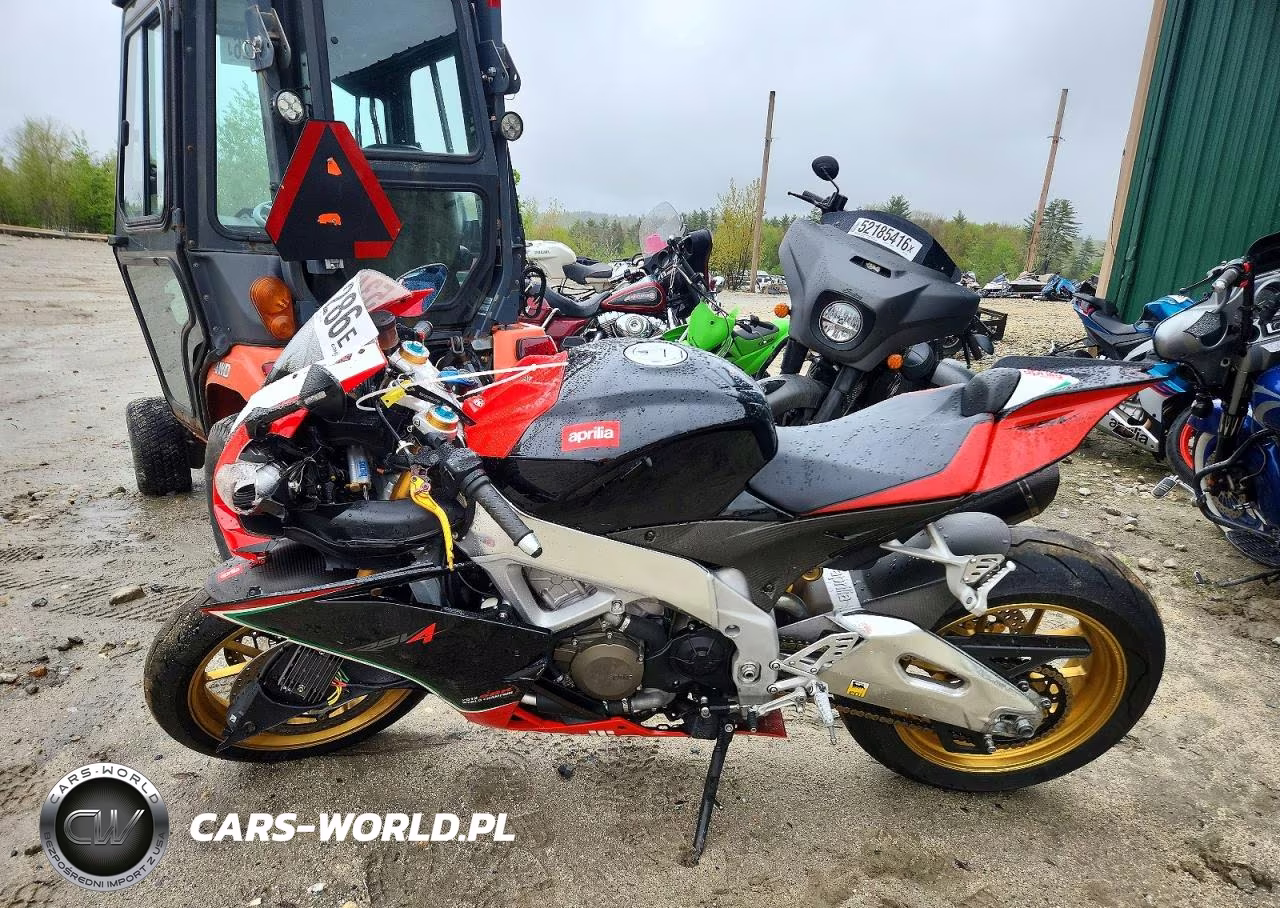 2013 Aprilia Rsv4 R-Factory VIN:ZD4RKU027DS000070 - 3