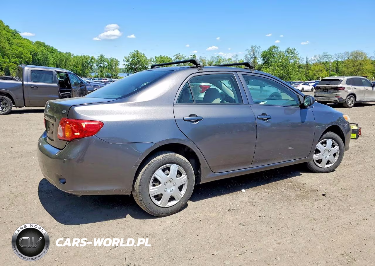 2010 Toyota Corolla Le VIN:JTDBU4EE3AJ070824 - 3