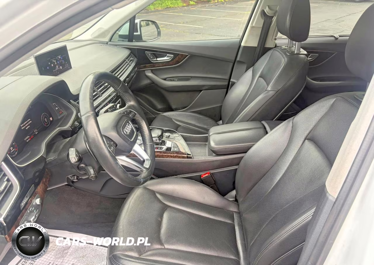 2018 Audi Q7 Prestige VIN:WA1VAAF79JD035539 - 11