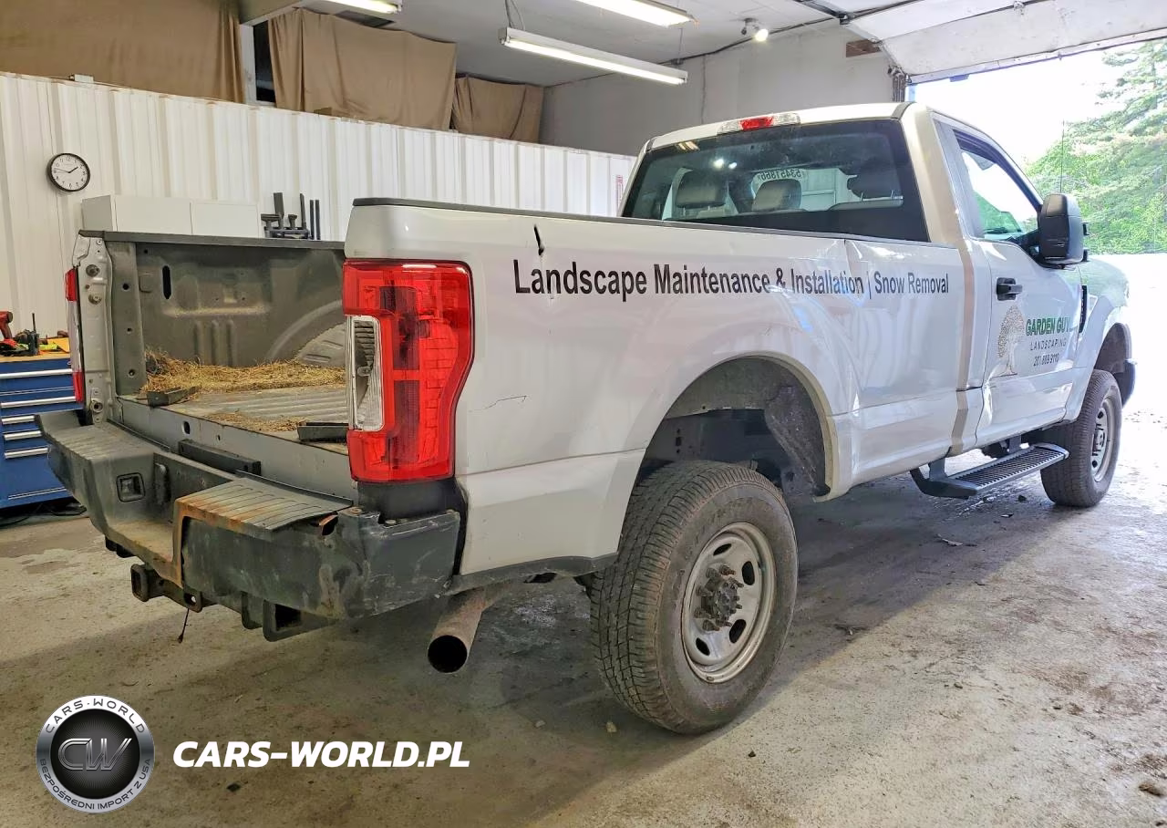 2019 Ford F250 Super Duty VIN:1FTBF2B60KEG28862 - 3