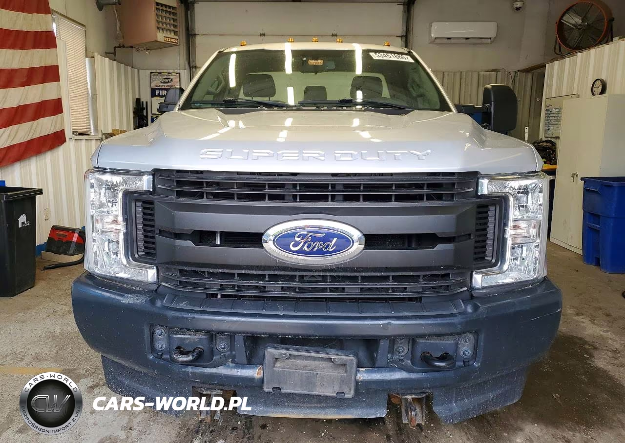 2019 Ford F250 Super Duty VIN:1FTBF2B60KEG28862 - 5