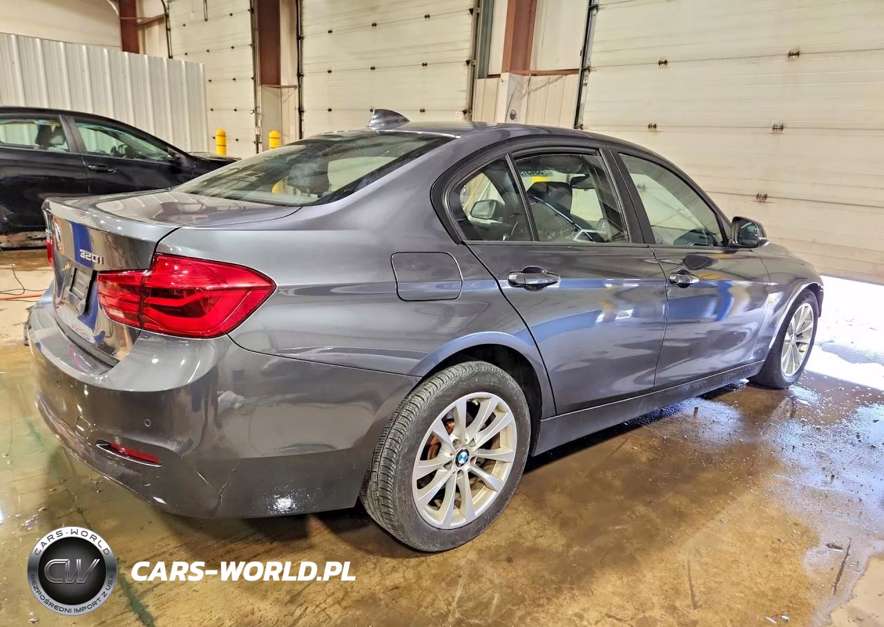 2017 BMW 320 Xi VIN:WBA8E5G33HNU44745 - 3