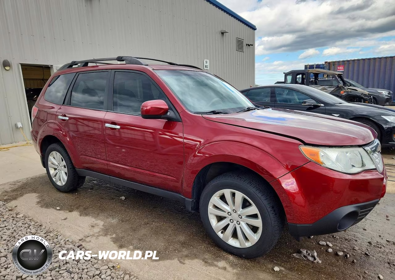 2011 Subaru Forester 2.5X Premium VIN:JF2SHADC2BH733619 - 4