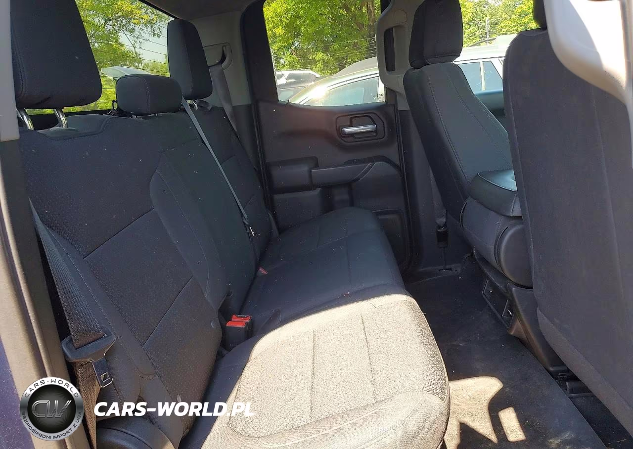 2021 Chevrolet Silverado K1500 Custom VIN:1GCRYBEK6MZ219682 - 10
