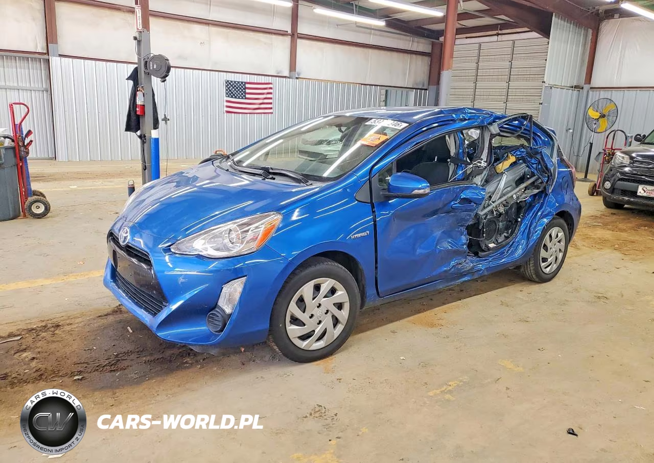 2015 Toyota Prius C Two