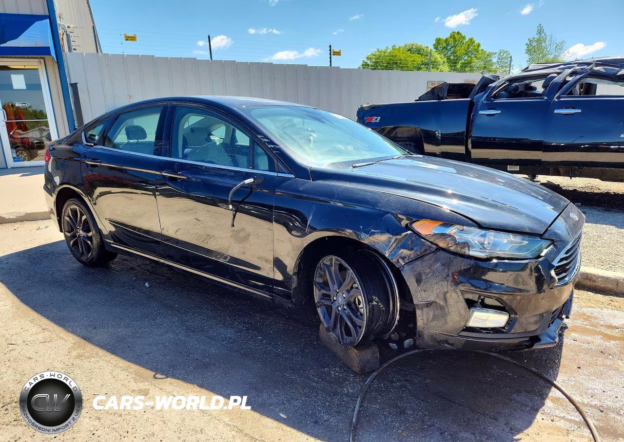 2019 Ford Fusion Se VIN:3FA6P0HD2KR246814 - 4