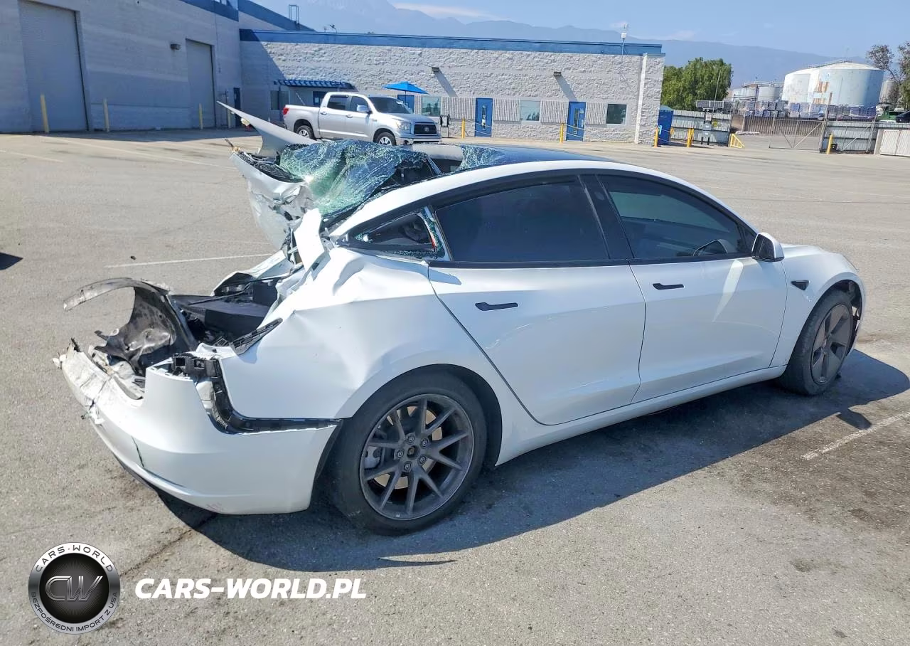 2023 Tesla Model 3 VIN:5YJ3E1EA0PF665515 - 3