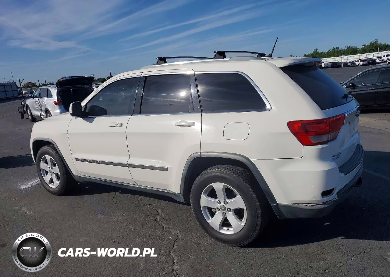 2012 Jeep Grand Cherokee Laredo VIN:1C4RJFAG2CC123806 - 2