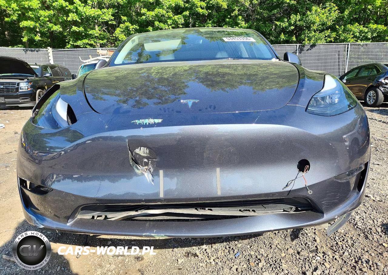 2023 Tesla Model Y VIN:7SAYGDEEXPF852963 - 5
