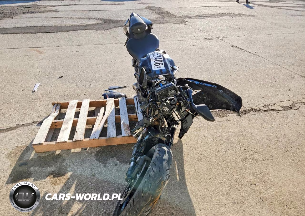 2025 Yamaha Yzfr7 VIN:JYARM38E8SA015206 - 2