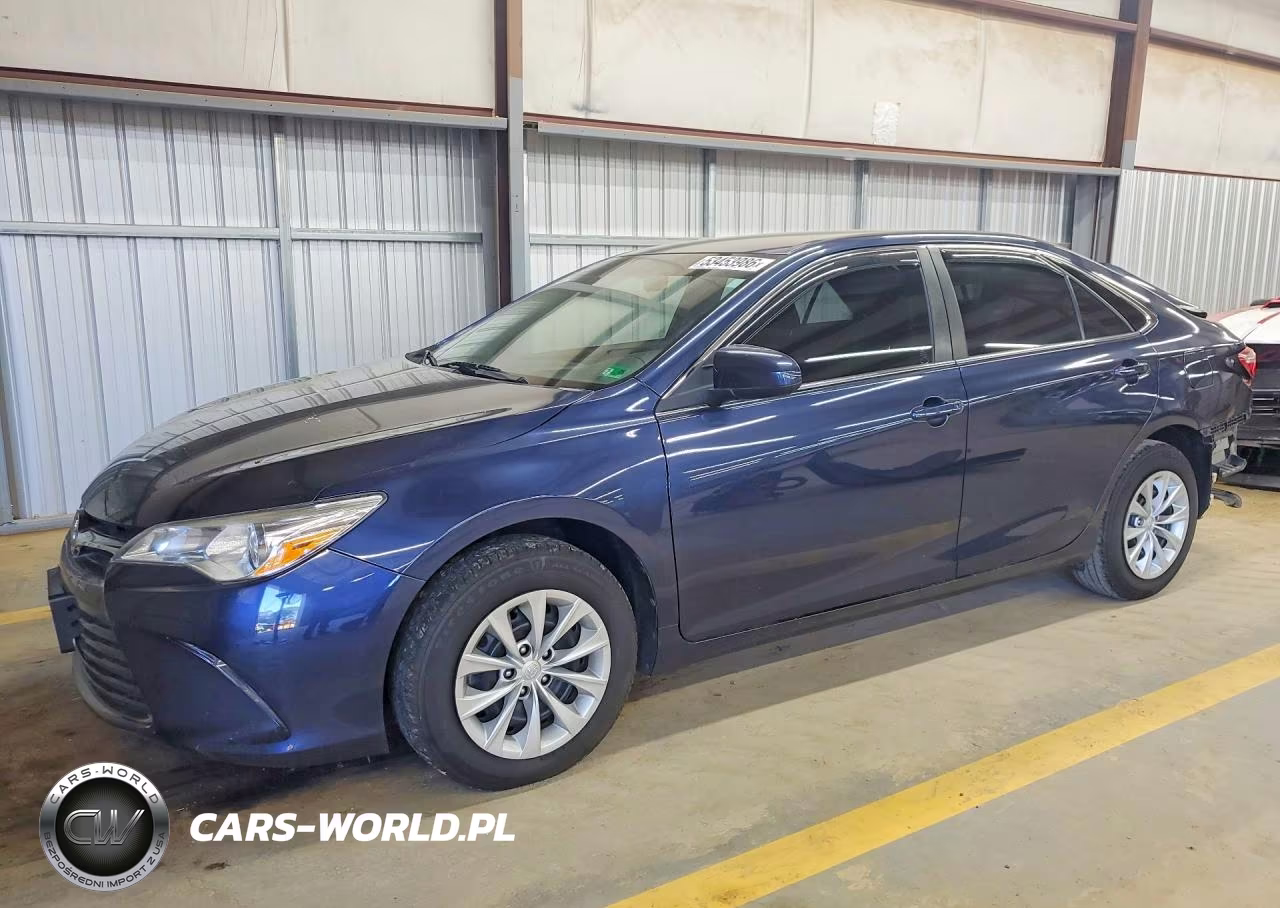 2015 Toyota Camry Le