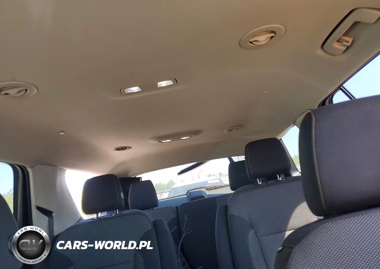 2018 Chevrolet Traverse Lt VIN:1GNERGKW2JJ231376 - 10